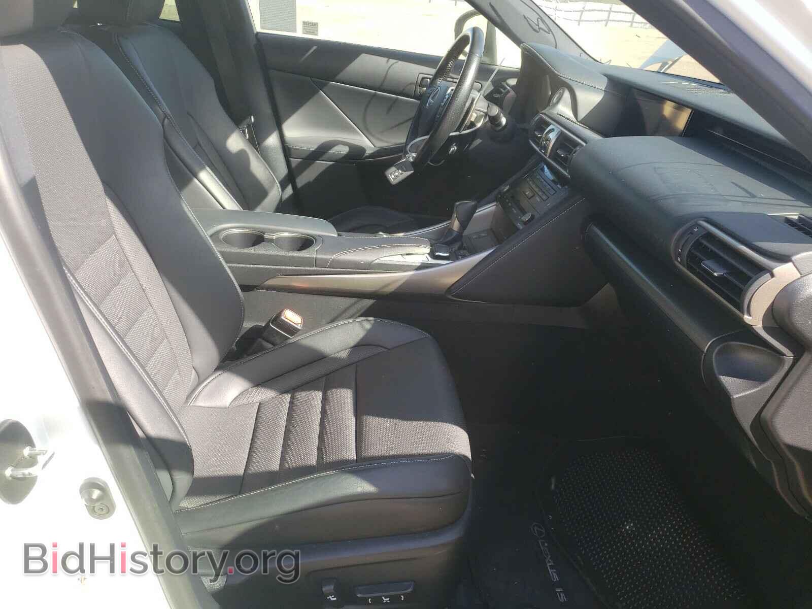 2017 LEXUS IS - VIN: JTHBA1D2XH5045242 - Фото 5