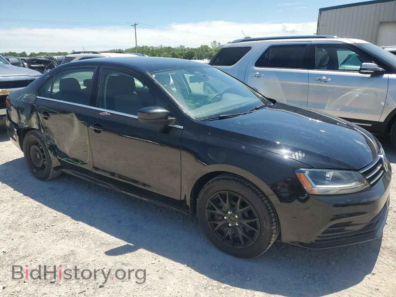 2017 VOLKSWAGEN JETTA - VIN: 3VW2B7AJXHM369165 - Фото 4