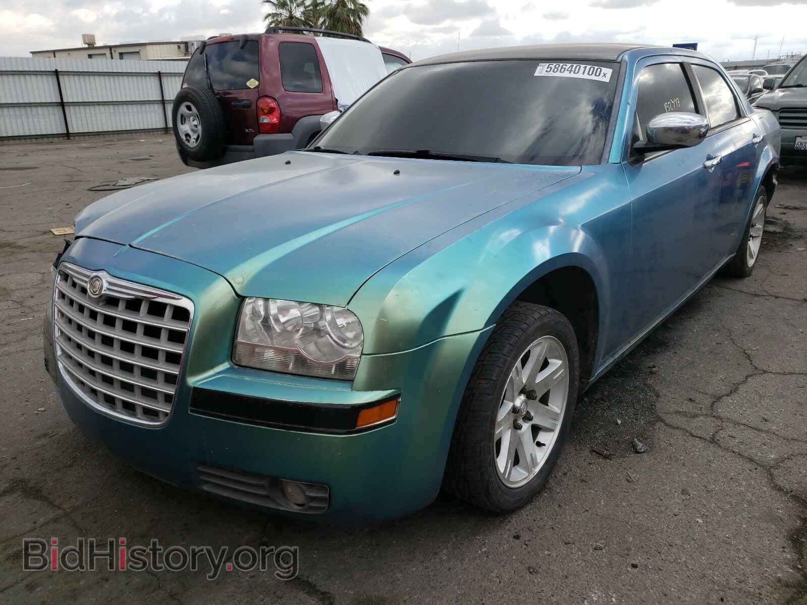 2010 CHRYSLER 300 - VIN: 2C3CA5CV7AH327687 - Фото 2