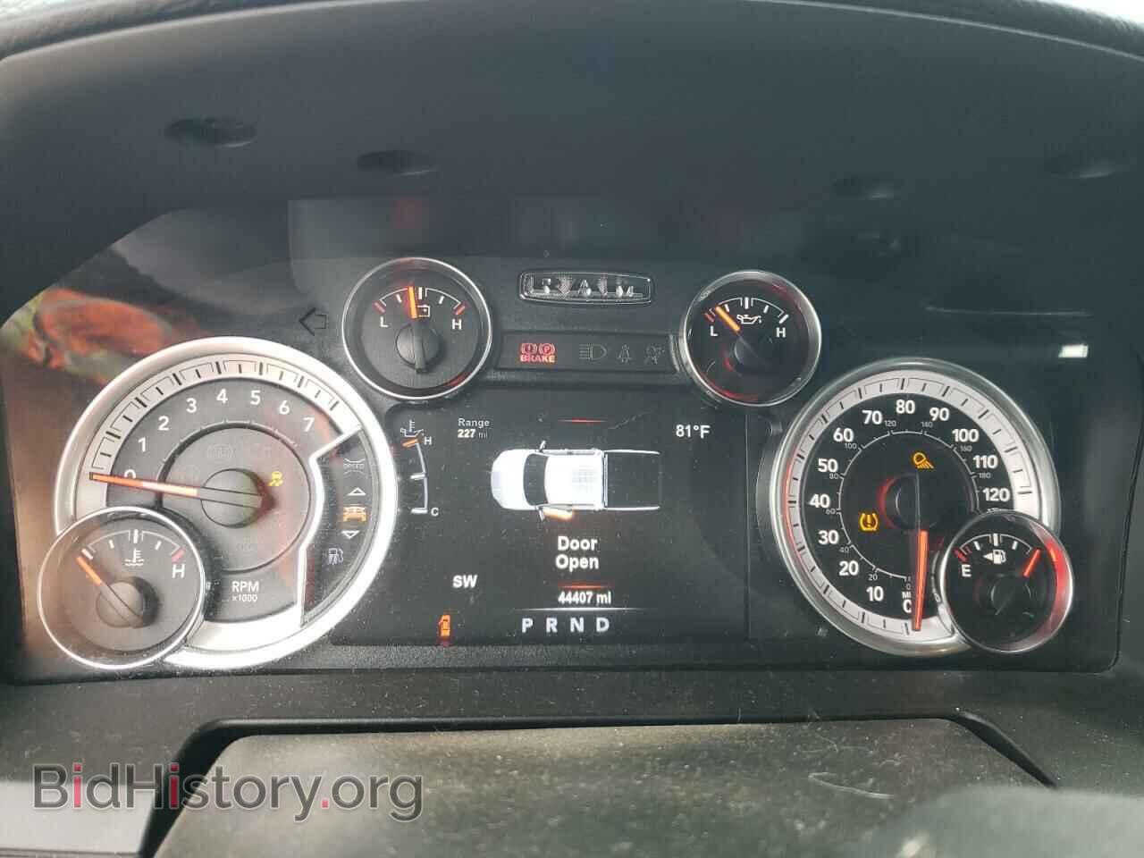 2018 RAM 1500 - VIN: 1C6RR7MT2JS250444 - Фото 9