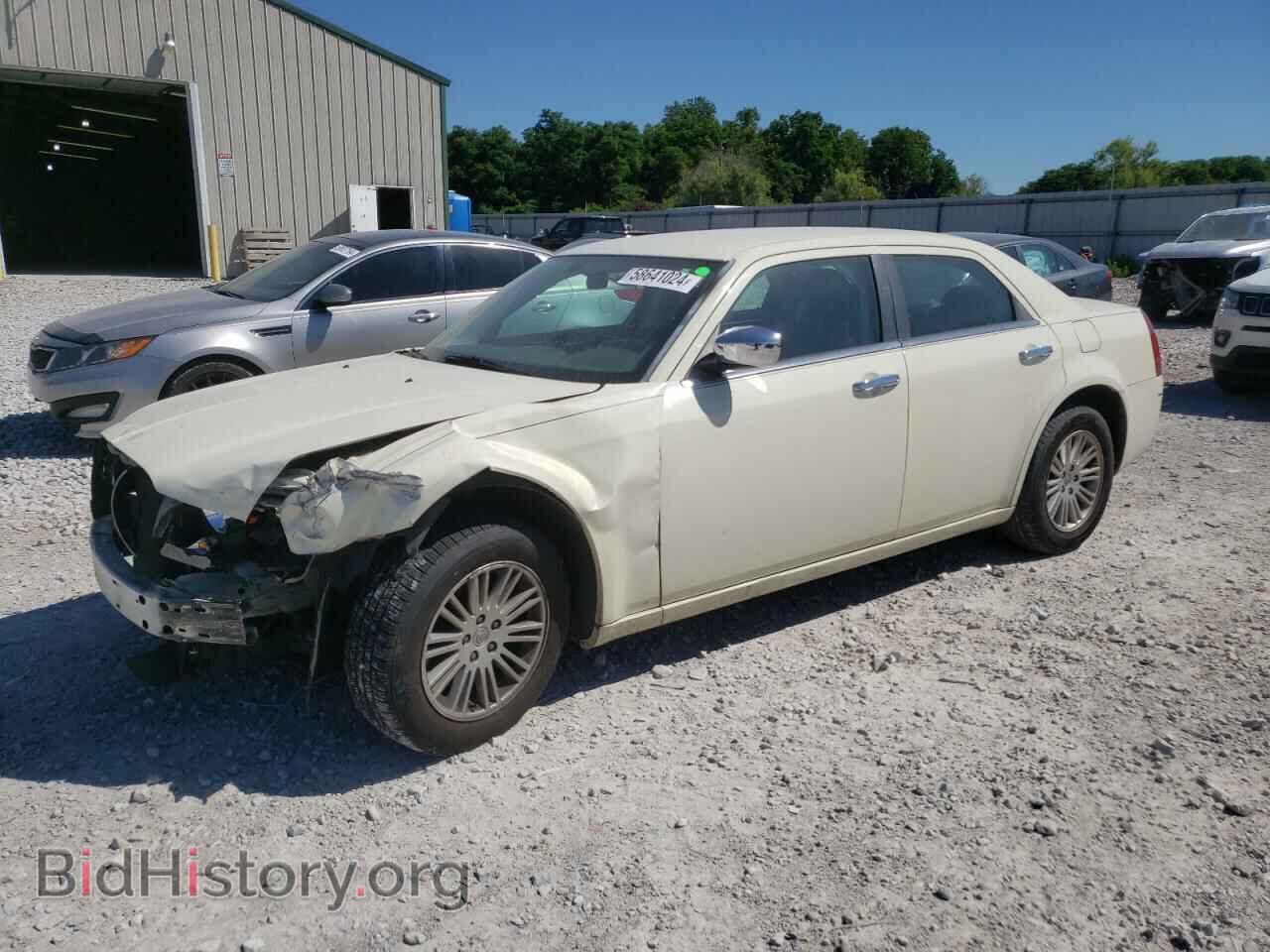 Photo 2C3CA1CV1AH320307 - CHRYSLER 300 2010