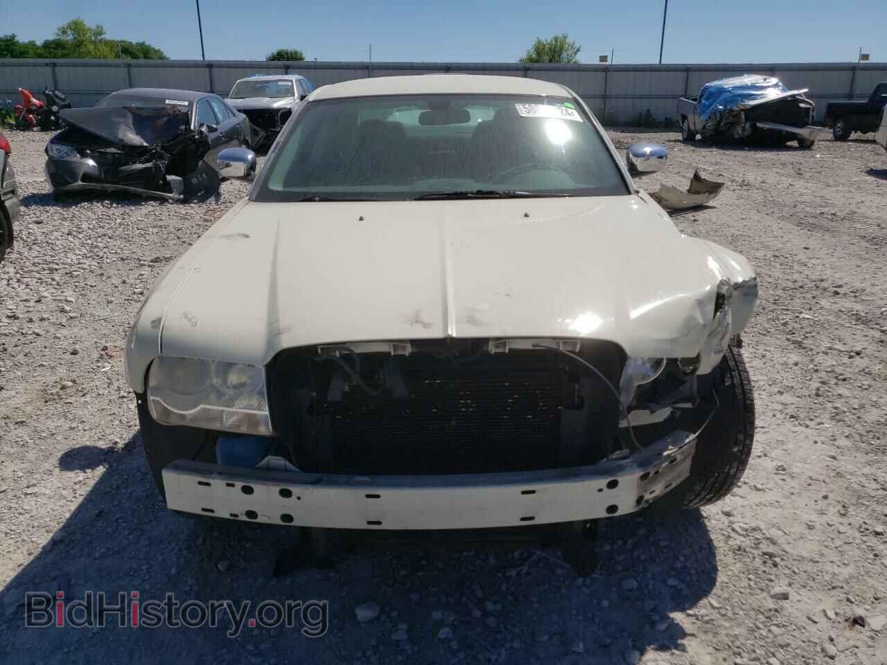 2010 CHRYSLER 300 - VIN: 2C3CA1CV1AH320307 - Фото 5