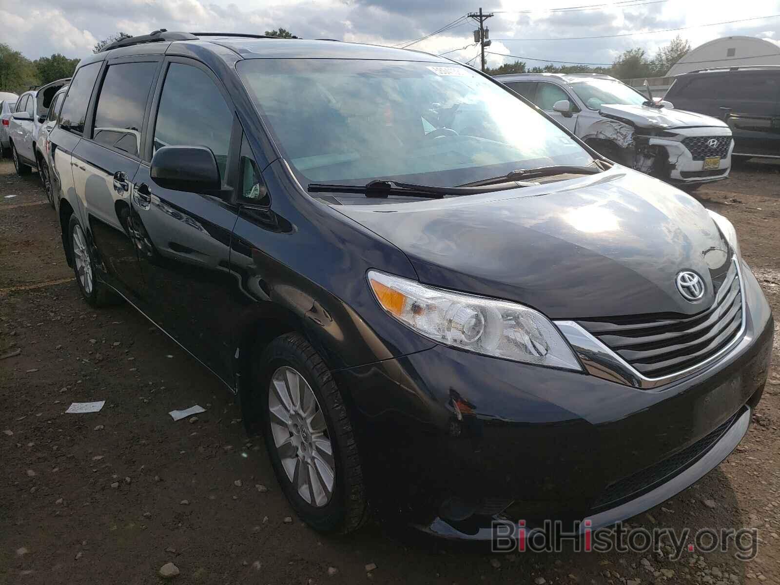 Photo 5TDJK3DC4FS117512 - TOYOTA SIENNA 2015