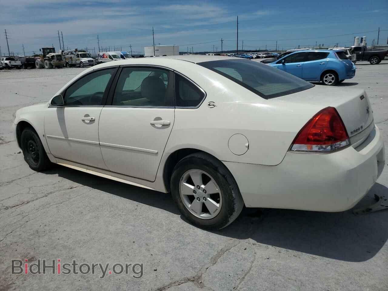 2009 CHEVROLET IMPALA - VIN: 2G1WT57K891126395 - Фото 2
