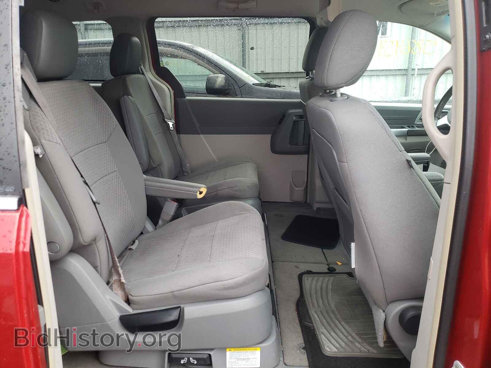 2008 CHRYSLER MINIVAN - VIN: 2A8HR54P48R645659 - Фото 6