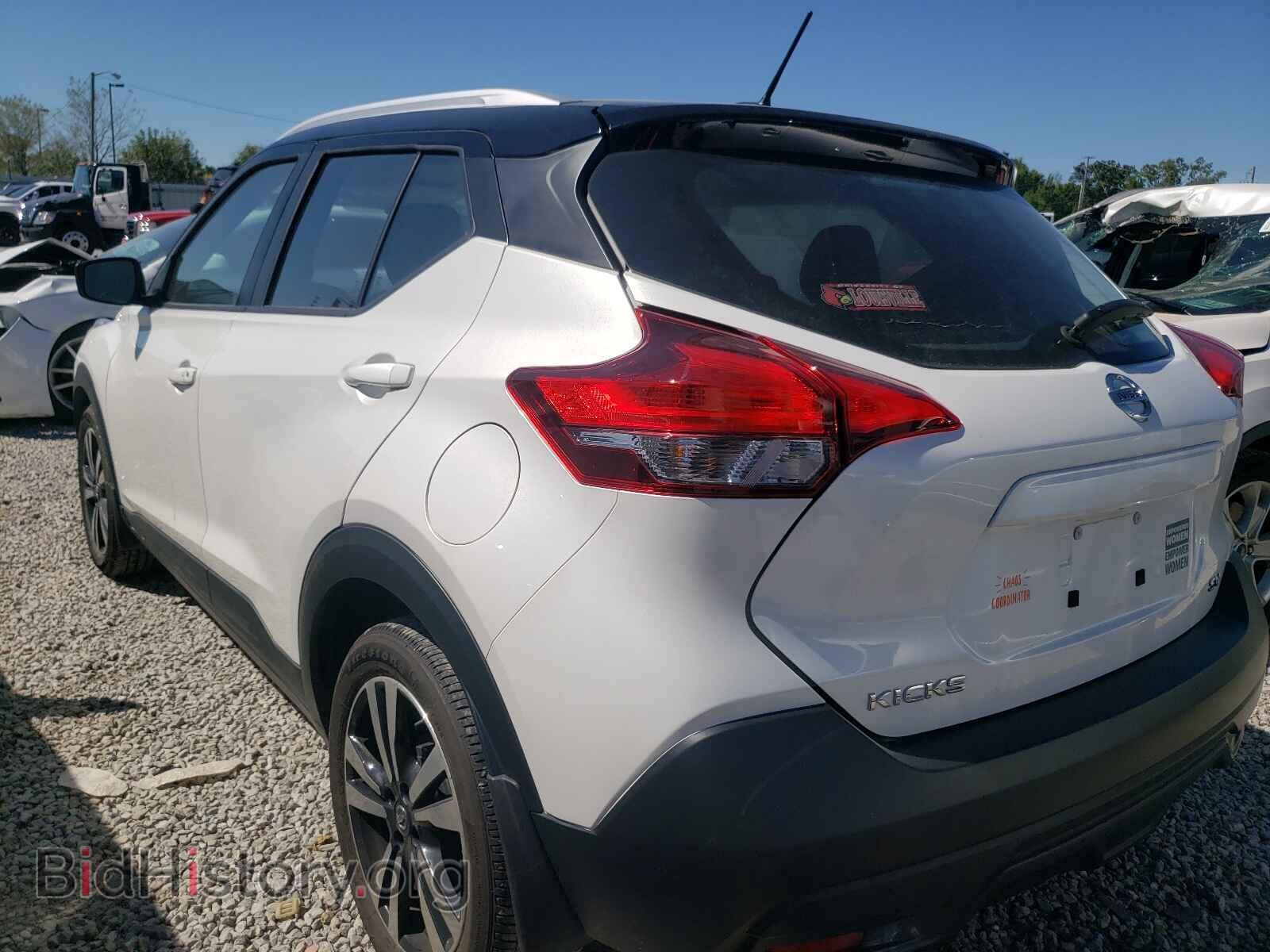 2019 NISSAN KICKS - VIN: 3N1CP5CU3KL534557 - Фото 3