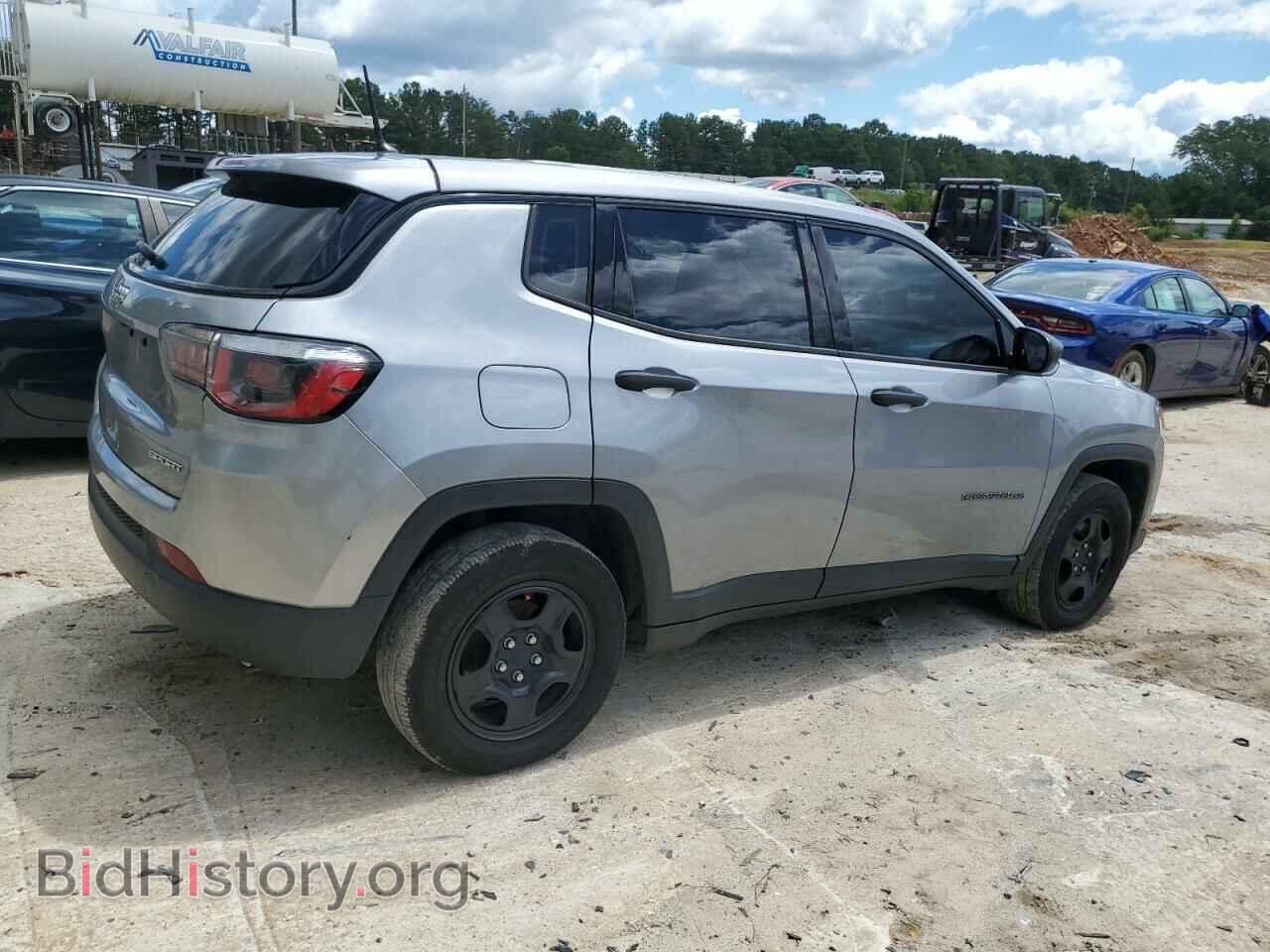 2018 JEEP COMPASS - VIN: 3C4NJCAB9JT263225 - Фото 3