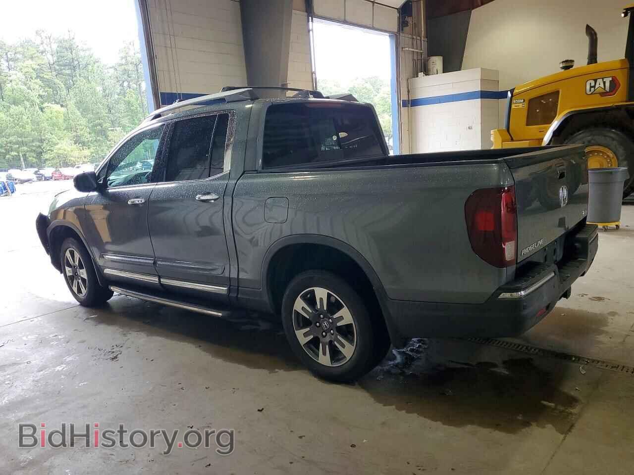 2019 HONDA RIDGELINE - VIN: 5FPYK3F77KB006375 - Photo 2