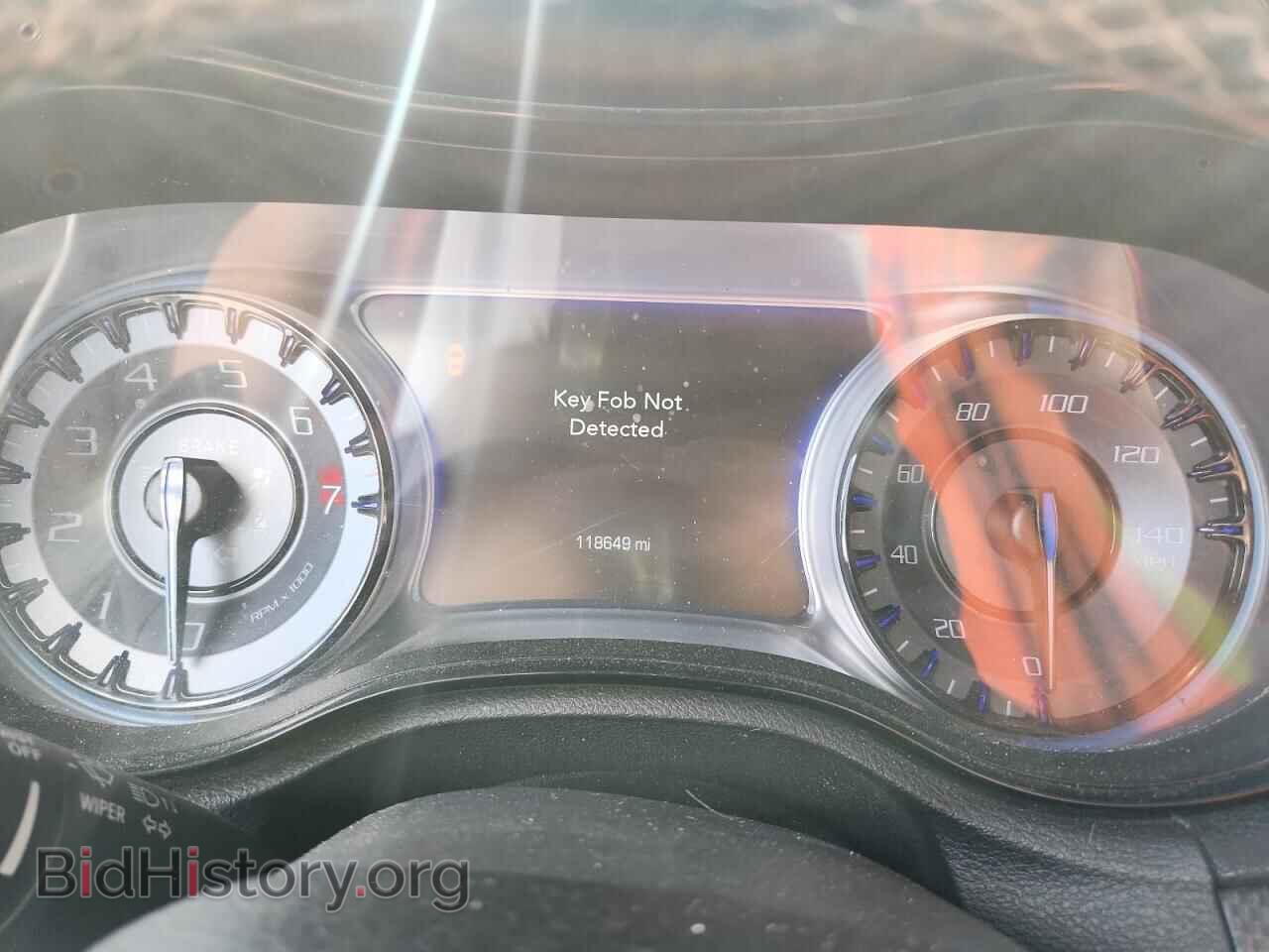 2016 CHRYSLER 300 - VIN: 2C3CCABG8GH141851 - Фото 9