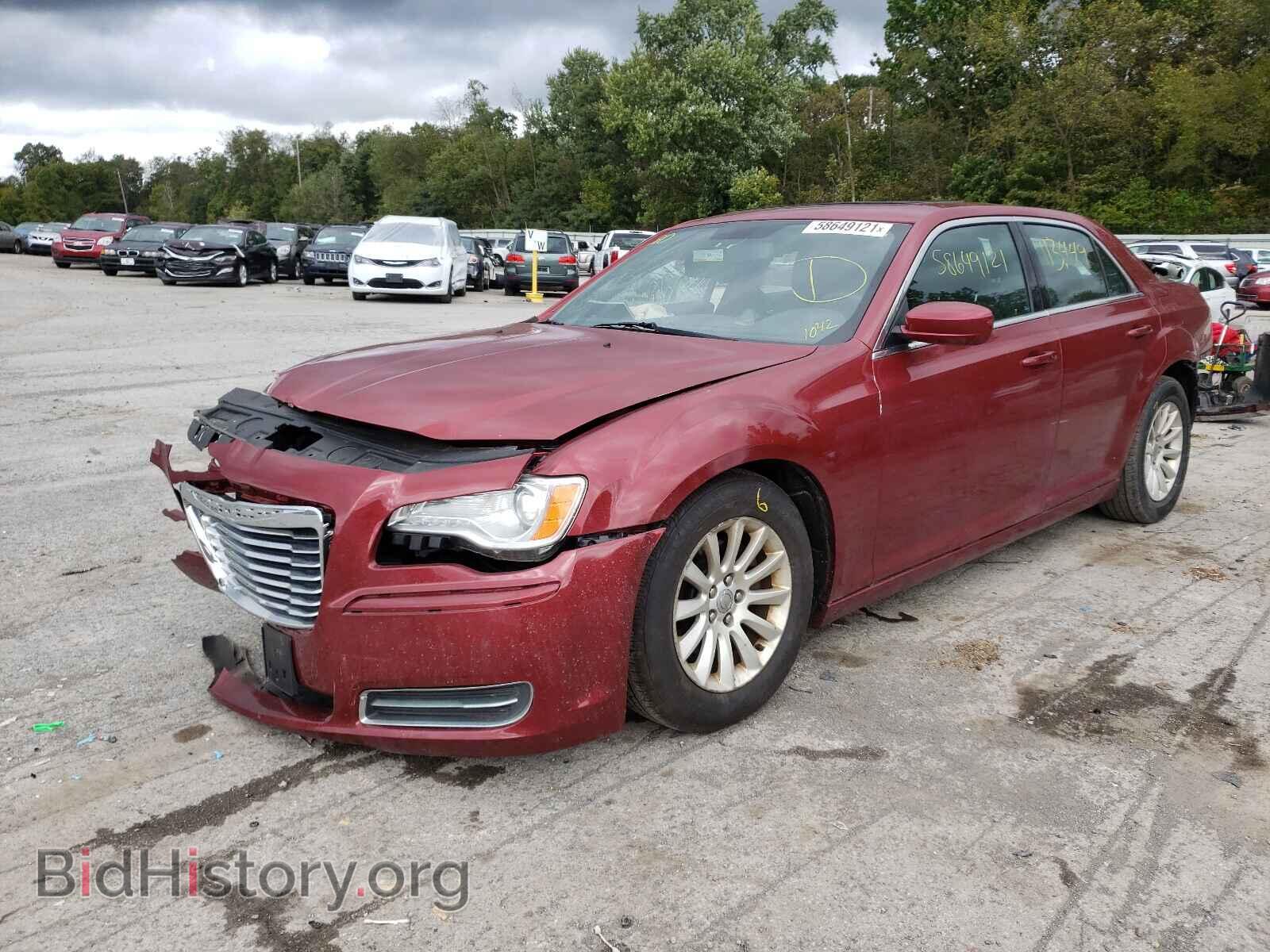 2012 CHRYSLER 300 - VIN: 2C3CCAAG1CH176050 - Фото 2