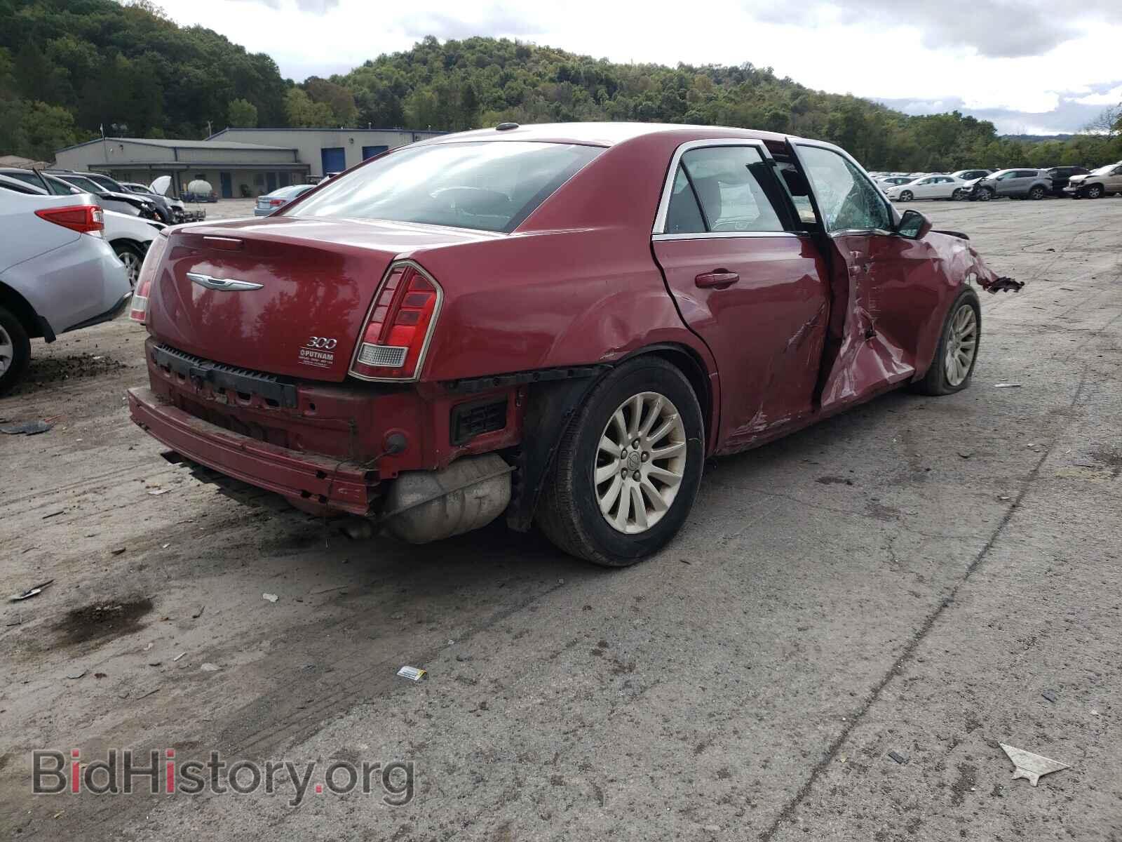 2012 CHRYSLER 300 - VIN: 2C3CCAAG1CH176050 - Фото 4