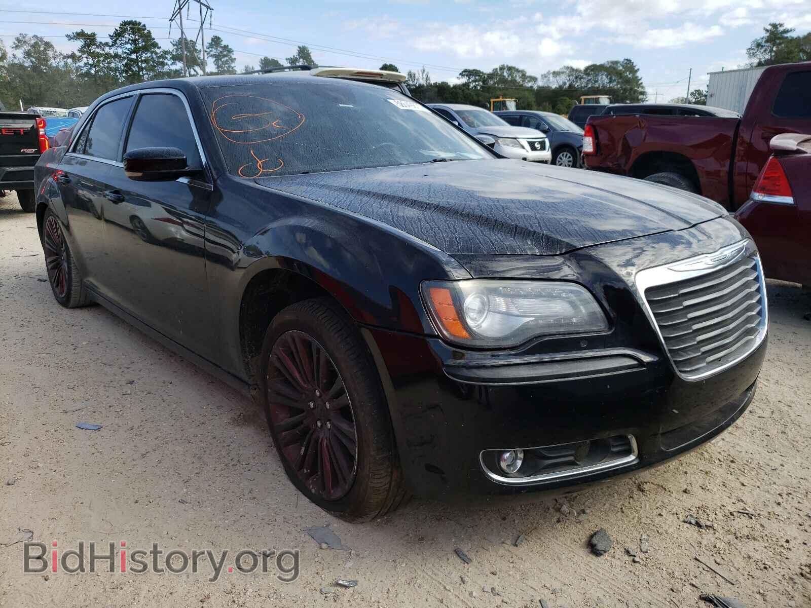 Photo 2C3CCADT2CH136584 - CHRYSLER 300 2012