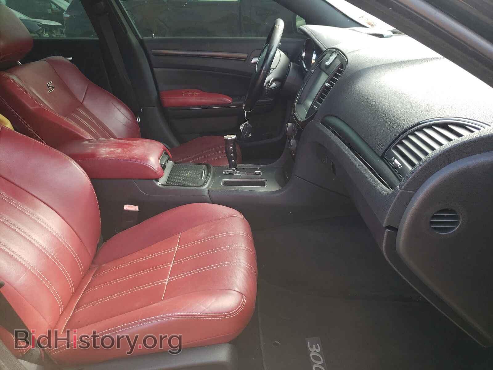 2012 CHRYSLER 300 - VIN: 2C3CCADT2CH136584 - Фото 5