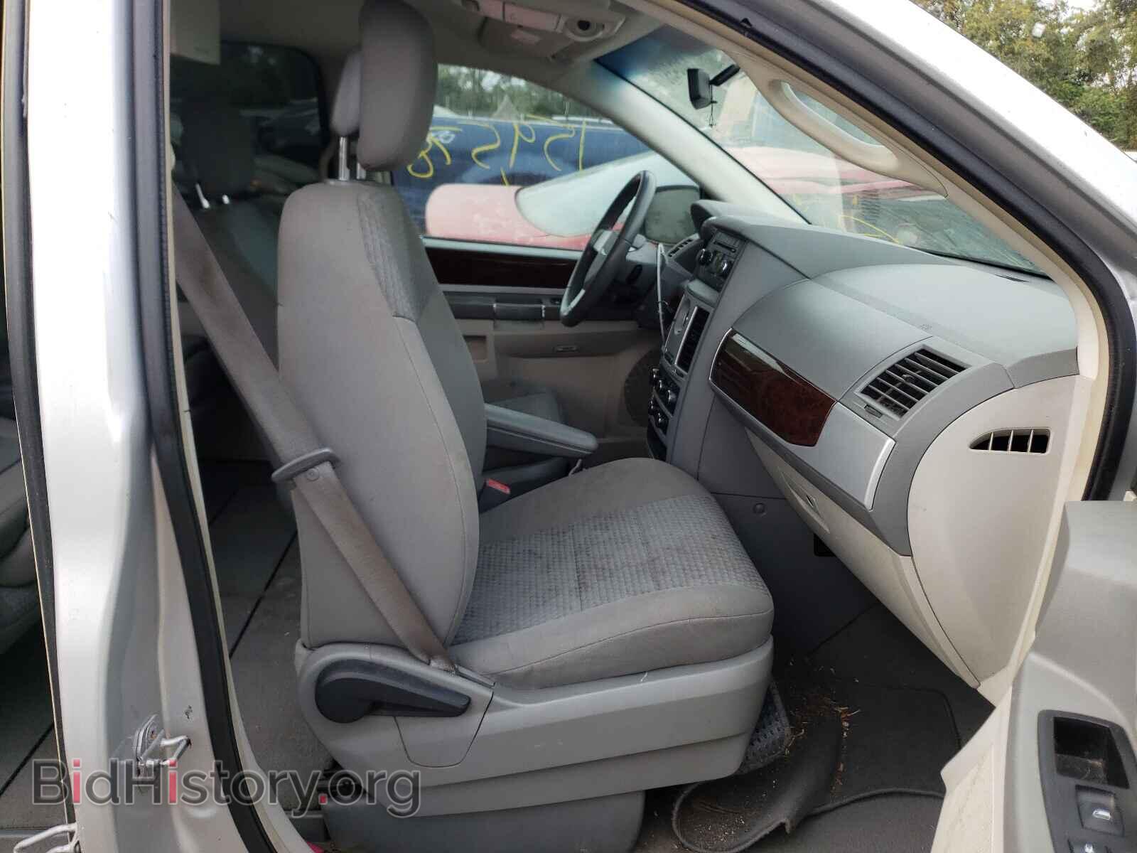 2010 CHRYSLER MINIVAN - VIN: 2A4RR5D10AR493287 - Photo 5