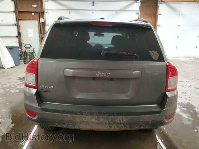 2011 Jeep COMPASS (VIN 1J4NF1FB4BD229242) — фото 6 из 13