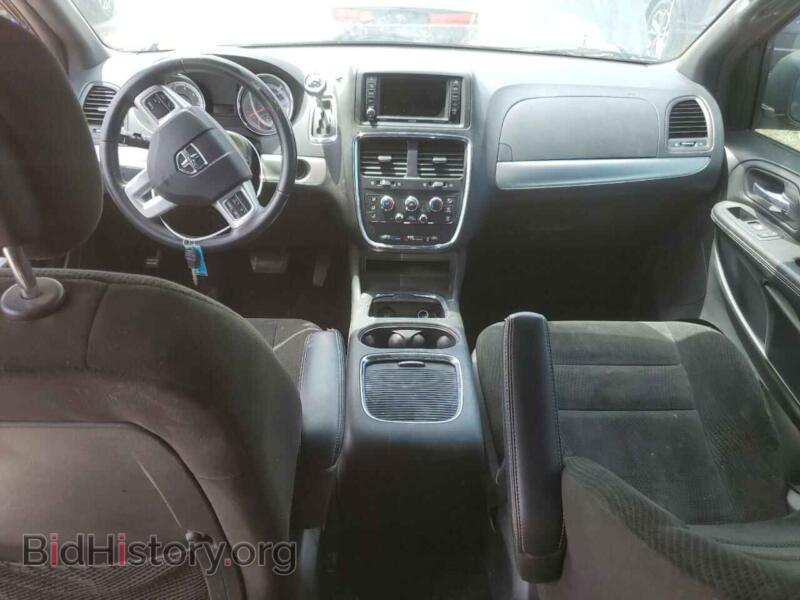 2016 Dodge CARAVAN (VIN 2C4RDGCG3GR256419) — photo 8 of 13