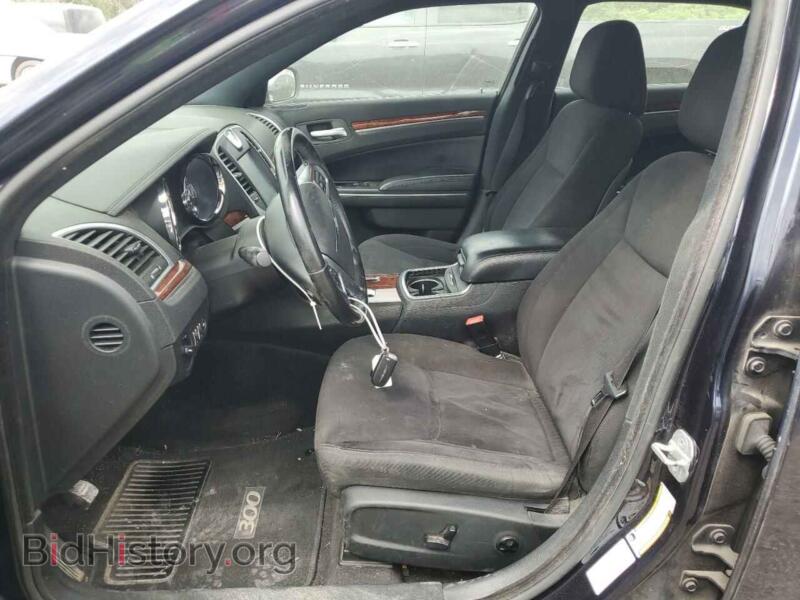 2012 Chrysler 300 (VIN 2C3CCAAG4CH166340) — photo 7 of 12