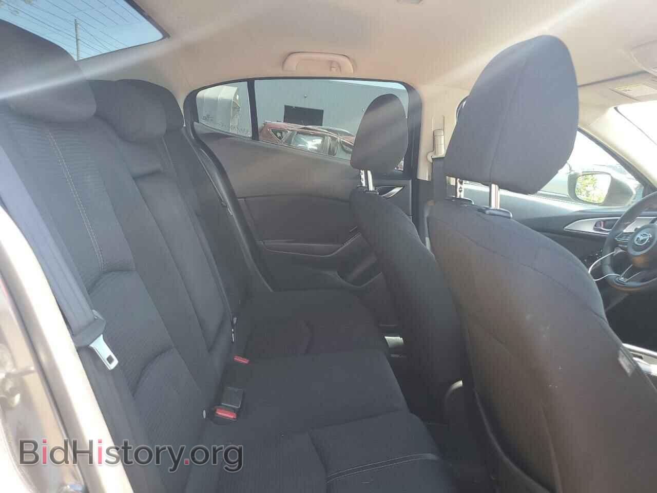 2018 MAZDA 3 - VIN: 3MZBN1V77JM233469 - Фото 10