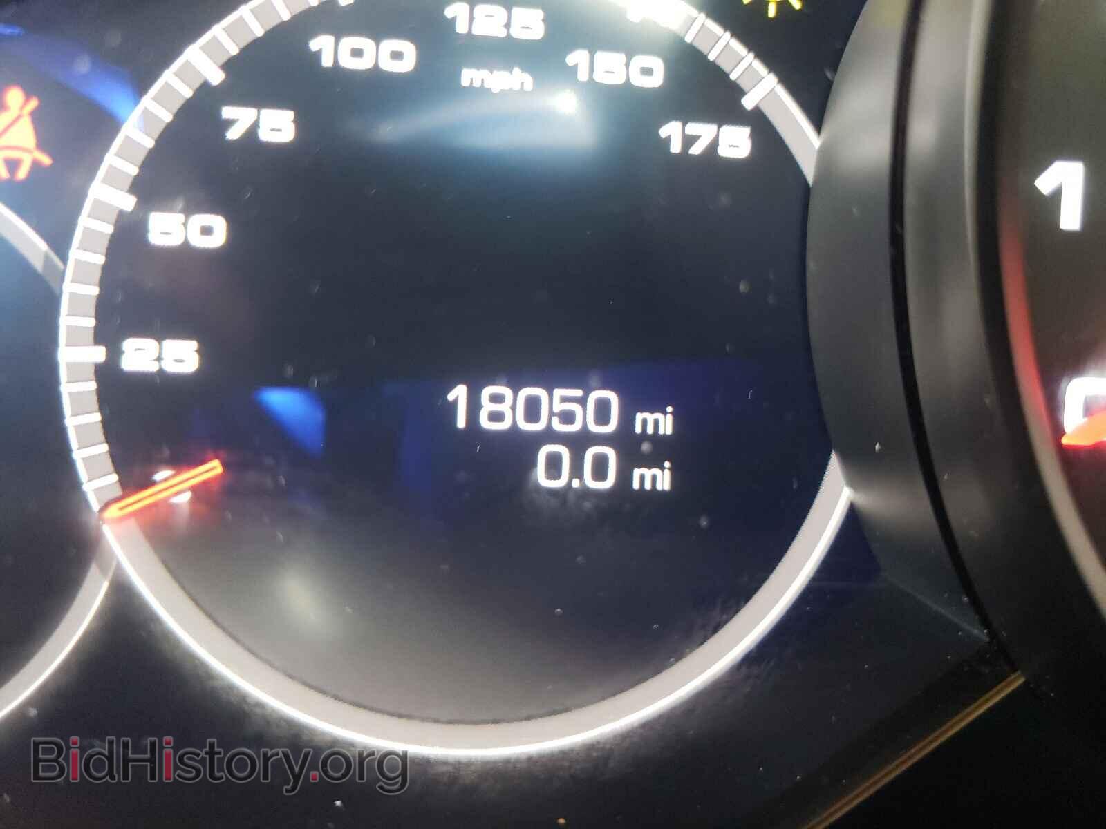 2019 PORSCHE CAYENNE - VIN: WP1AA2AY9KDA15236 - Фото 8