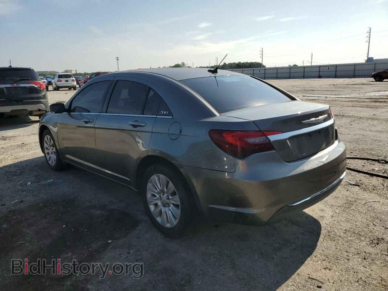 2013 CHRYSLER 200 - VIN: 1C3CCBAB3DN691831 - Фото 2