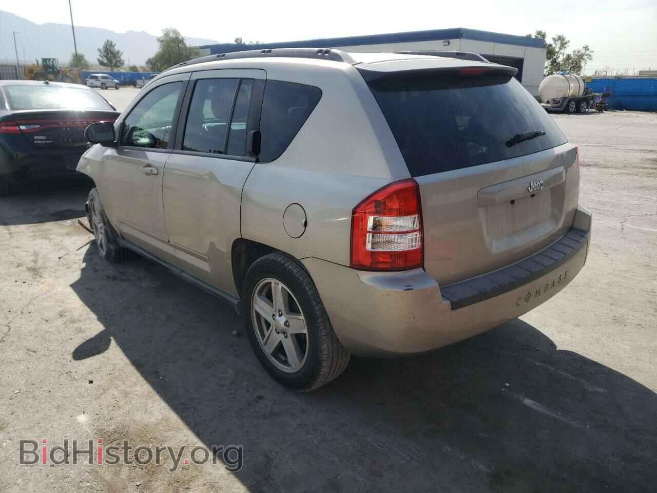 2010 JEEP COMPASS - VIN: 1J4NT4FB2AD608930 - Фото 3
