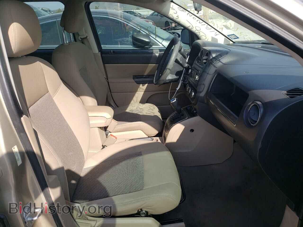 2010 JEEP COMPASS - VIN: 1J4NT4FB2AD608930 - Фото 5