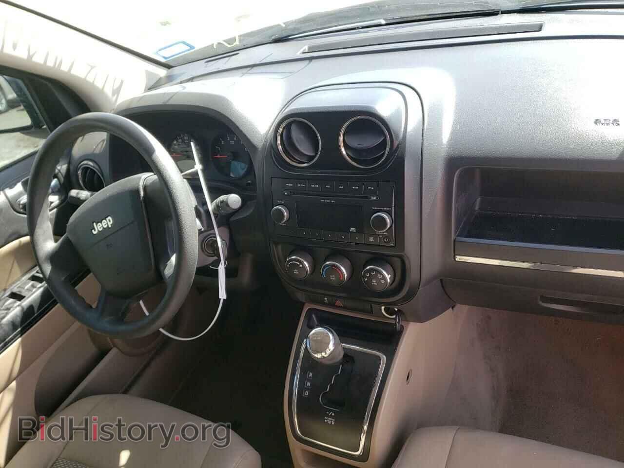 2010 JEEP COMPASS - VIN: 1J4NT4FB2AD608930 - Фото 9