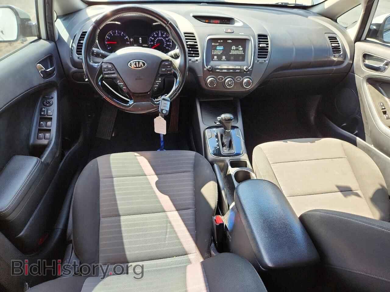 2017 KIA FORTE - VIN: 3KPFL4A74HE107625 - Фото 8