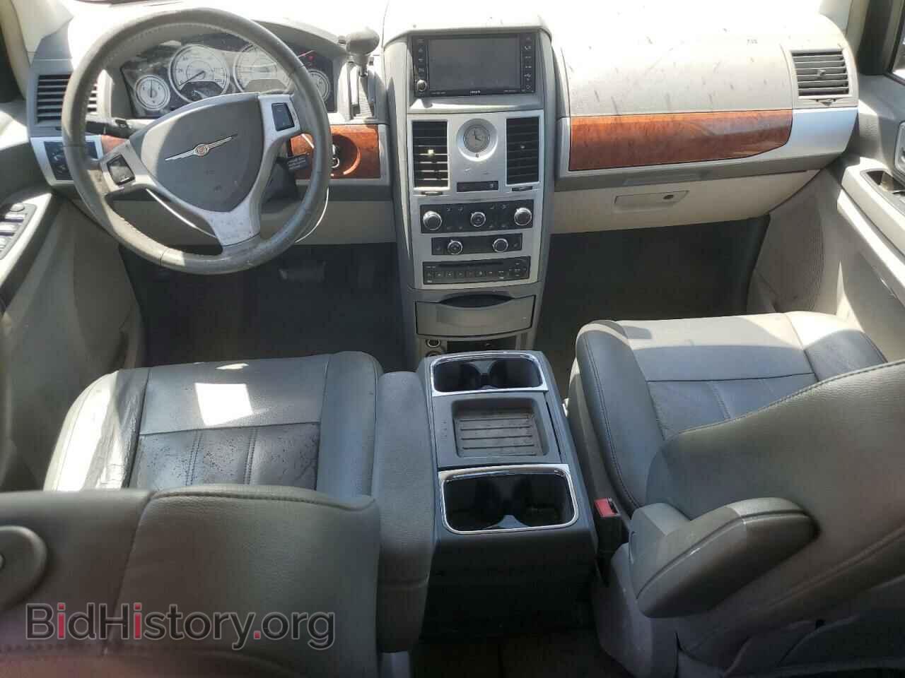 2008 CHRYSLER MINIVAN - VIN: 2A8HR54PX8R823512 - Фото 8