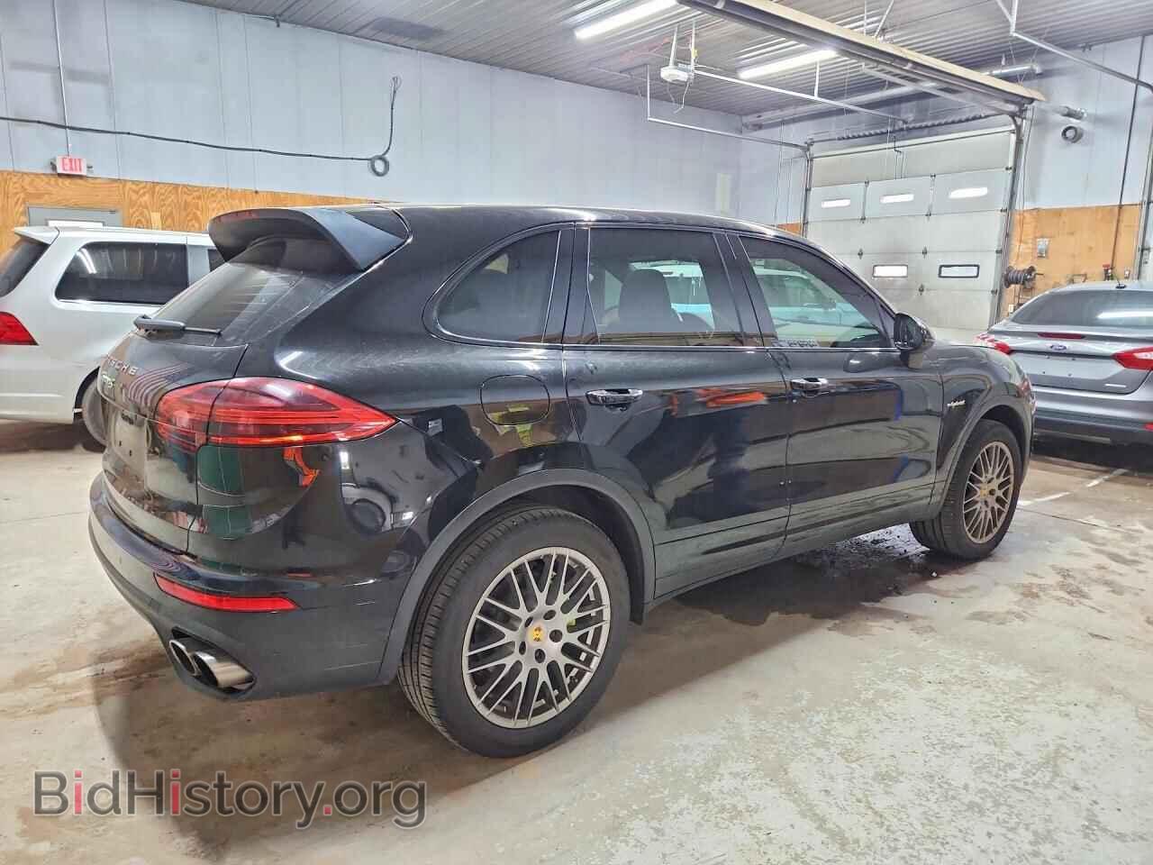 2016 PORSCHE CAYENNE - VIN: WP1AE2A21GLA62466 - Photo 3