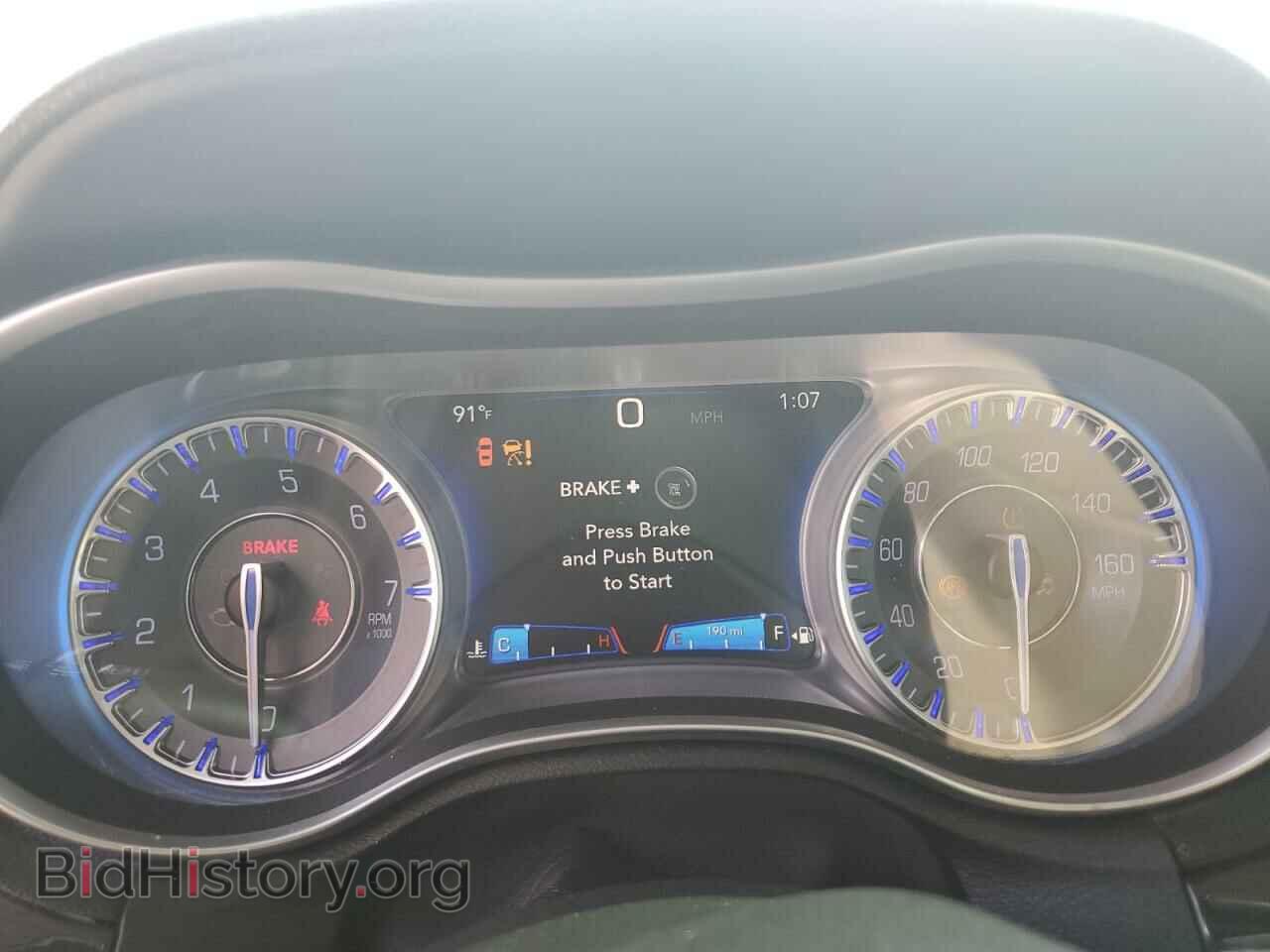2015 CHRYSLER 300 - VIN: 2C3CCAET5FH810603 - Фото 9