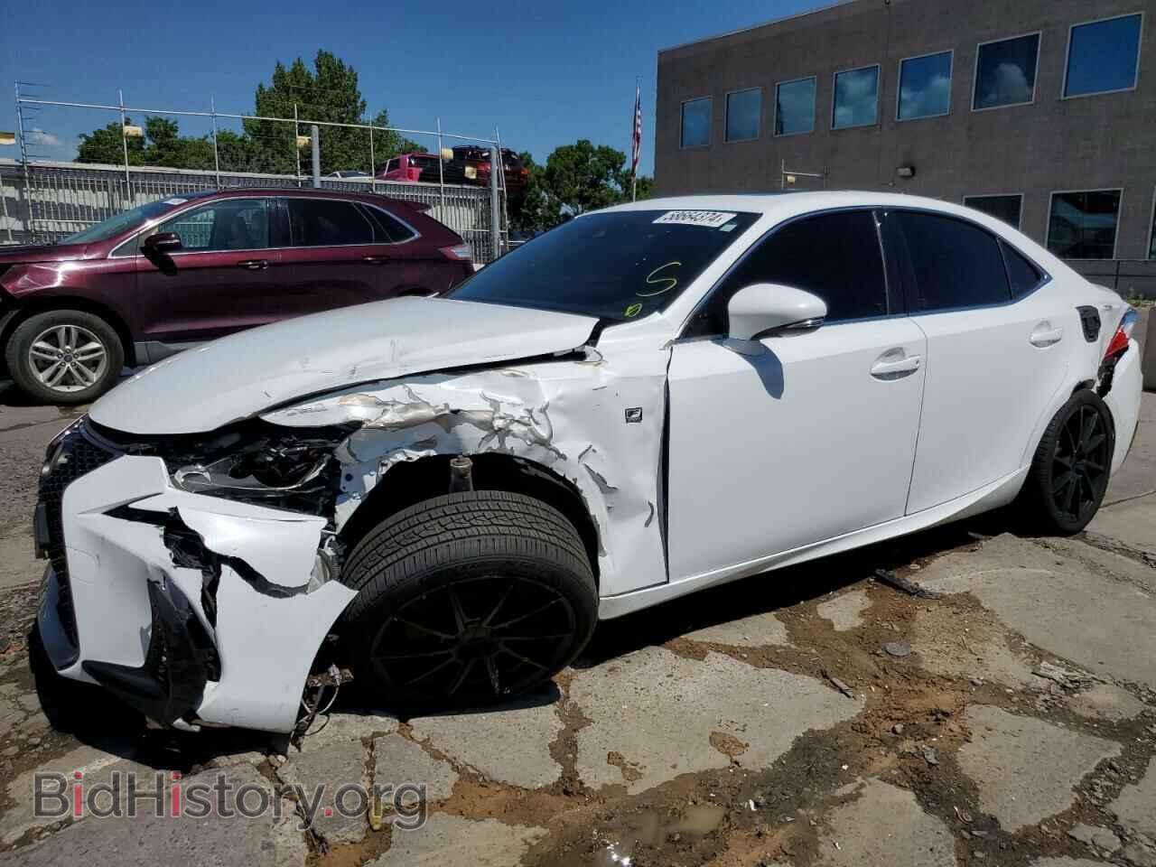 Photo JTHCM1D29H5015225 - LEXUS IS 2017