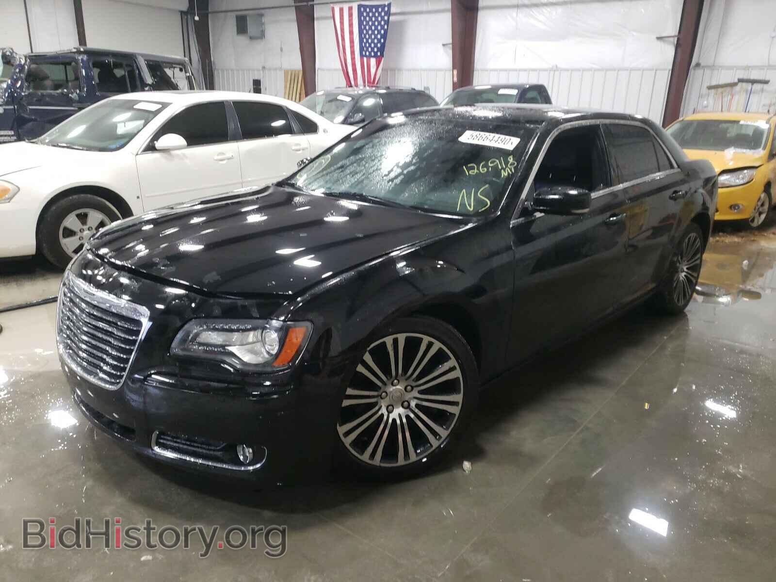 2012 CHRYSLER 300 - VIN: 2C3CCADT6CH136586 - Photo 2