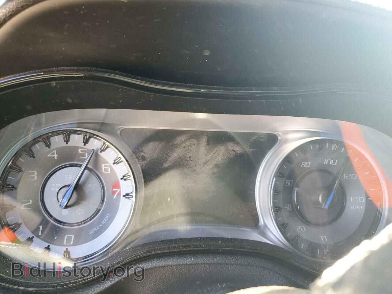 2019 CHRYSLER 300 - VIN: 2C3CCABG9KH562910 - Фото 9