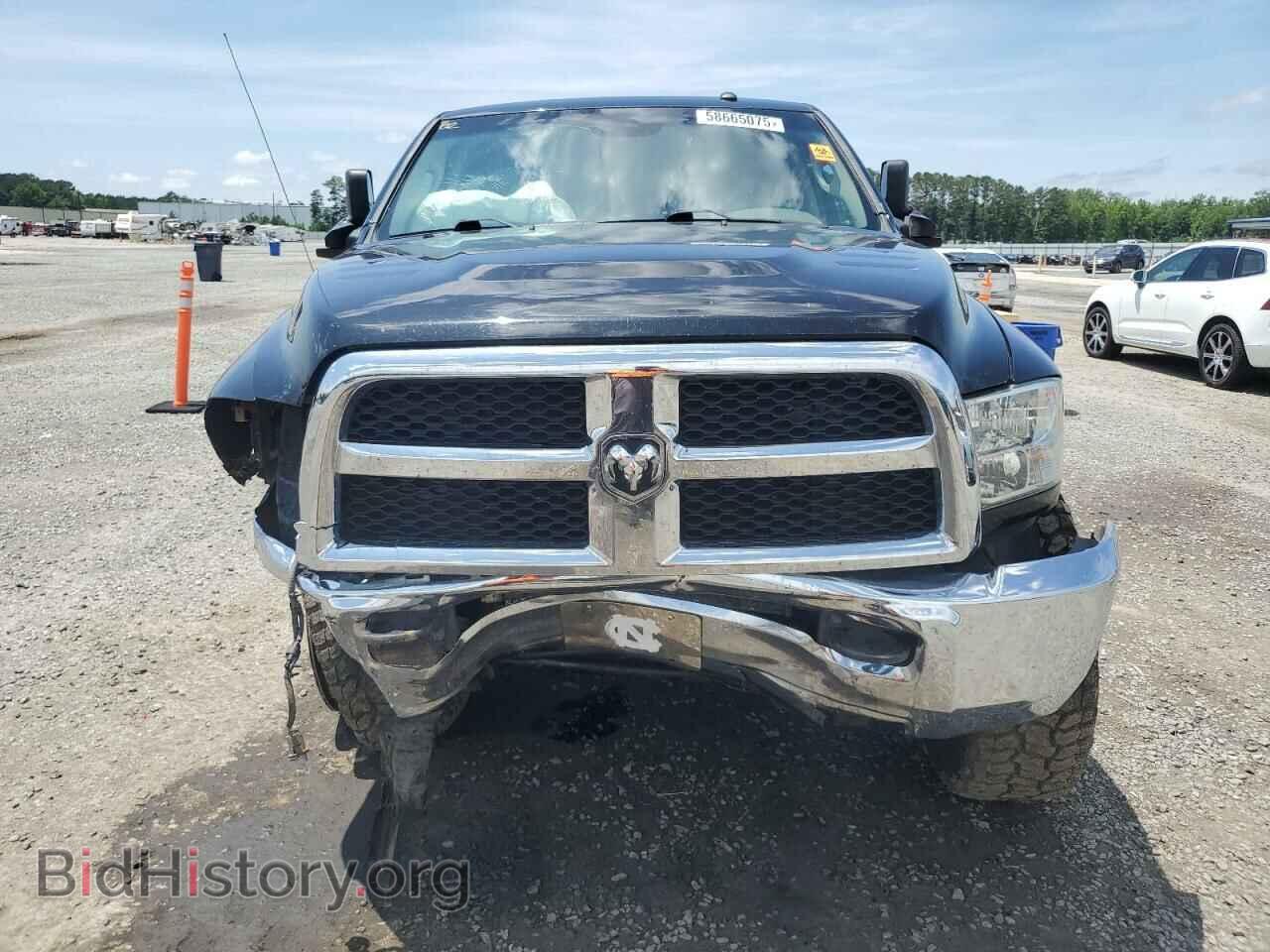 2016 RAM All Models - VIN: 3C6UR5CL9GG223385 - Photo 5