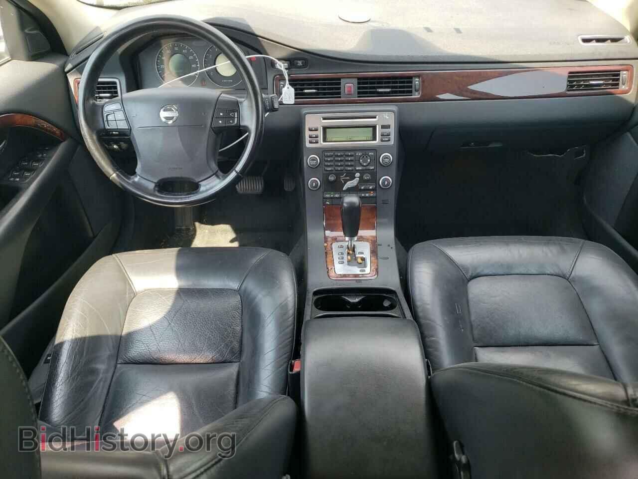 2008 VOLVO V70 - VIN: YV1BW982181050116 - Фото 8
