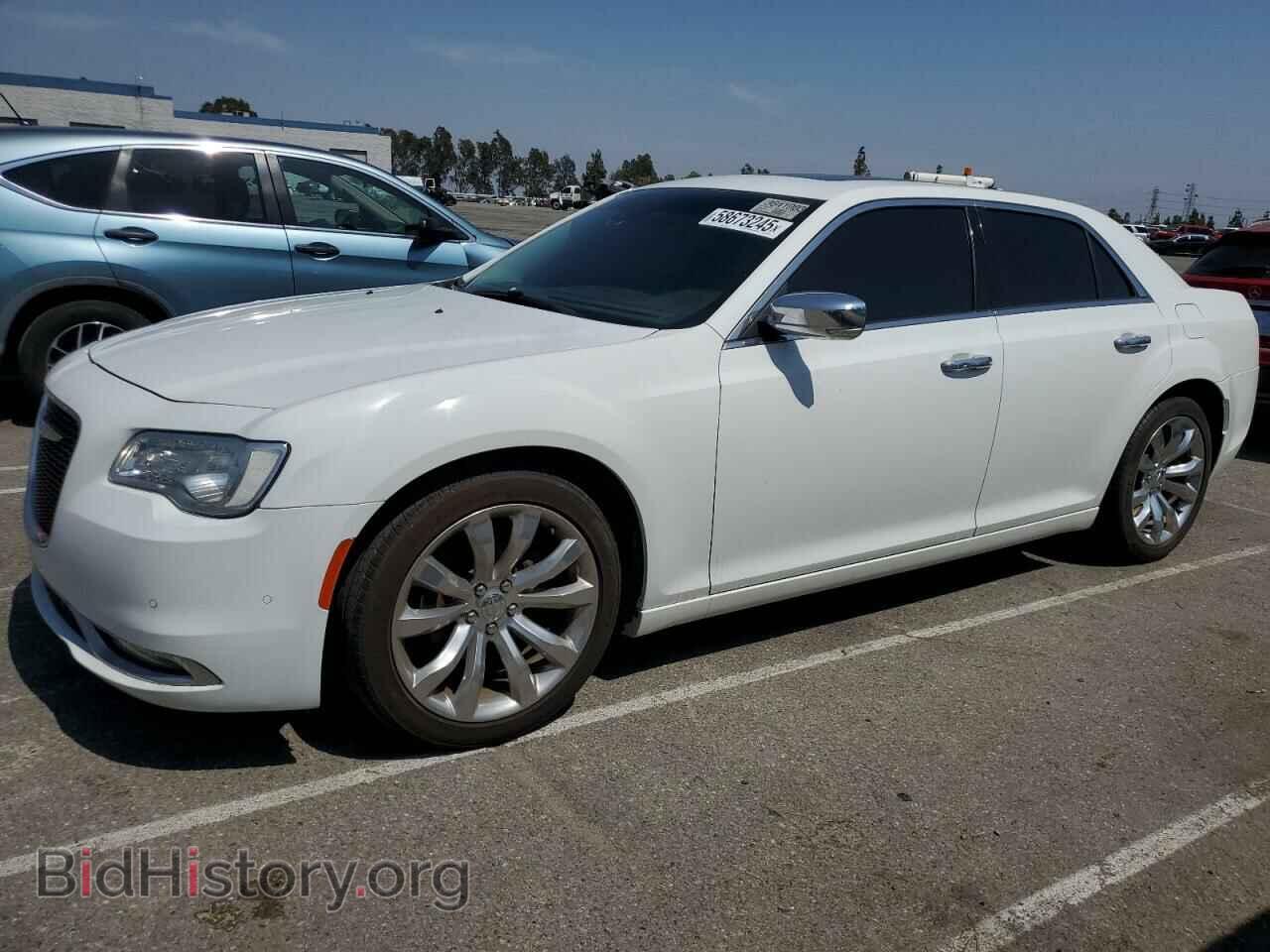 Фотография 2C3CCAEG3JH319829 - CHRYSLER 300 2018