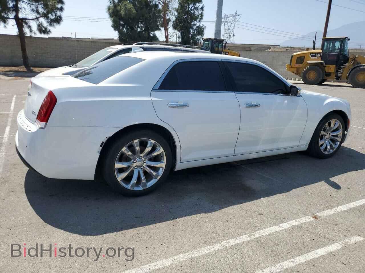 2018 CHRYSLER 300 - VIN: 2C3CCAEG3JH319829 - Фото 3