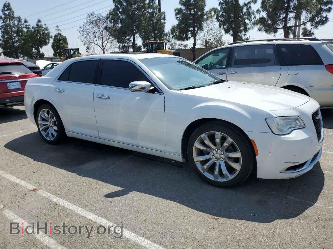 2018 CHRYSLER 300 - VIN: 2C3CCAEG3JH319829 - Фото 4