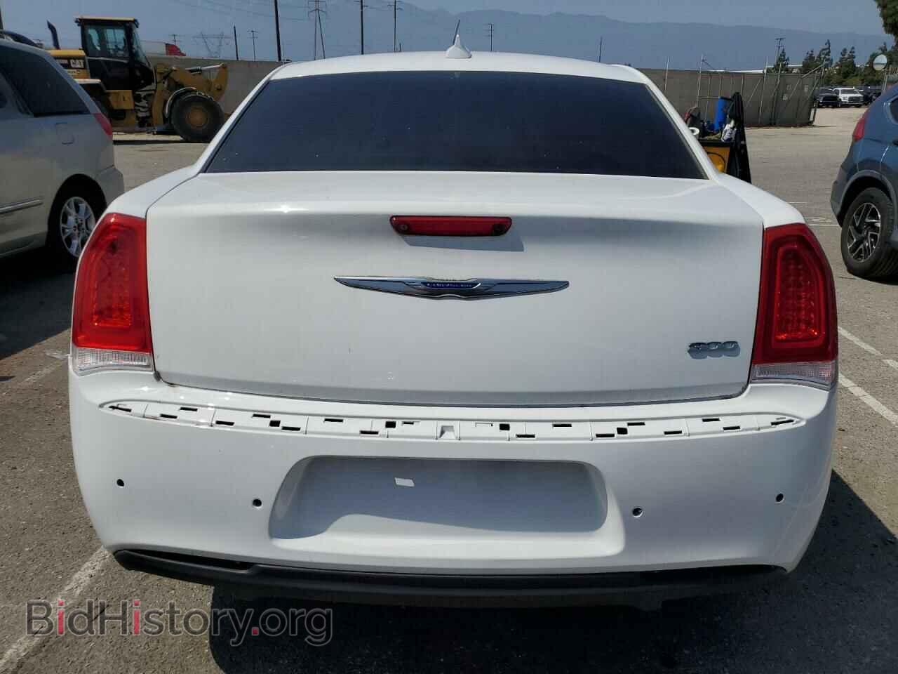 2018 CHRYSLER 300 - VIN: 2C3CCAEG3JH319829 - Фото 6