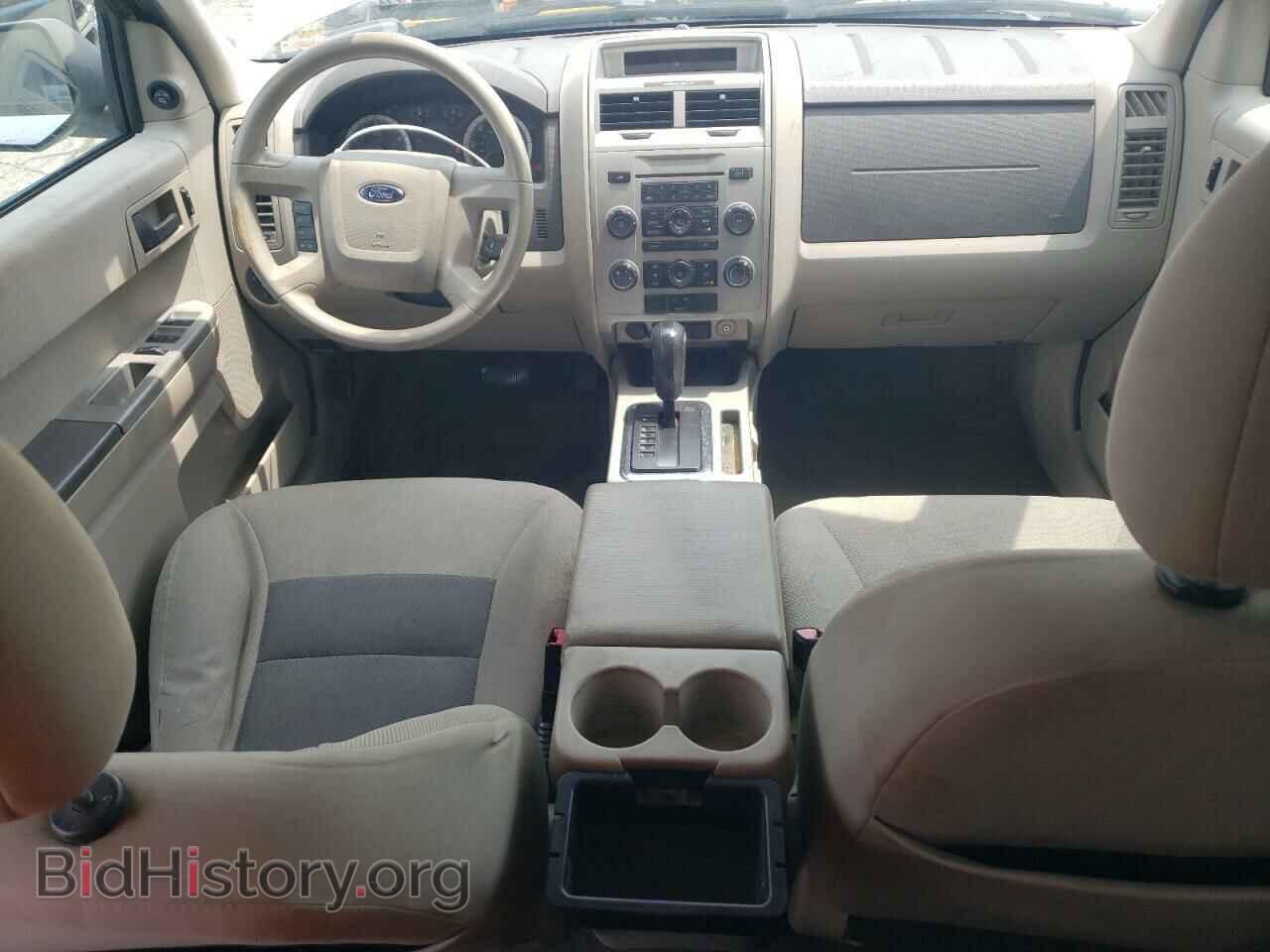 2008 FORD ESCAPE - VIN: 1FMCU93128KA16982 - Фото 8