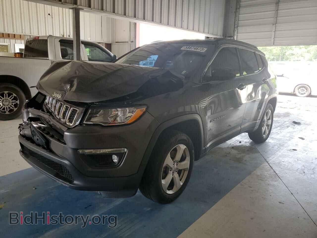 Фотография 3C4NJDBB1JT137929 - JEEP COMPASS 2018