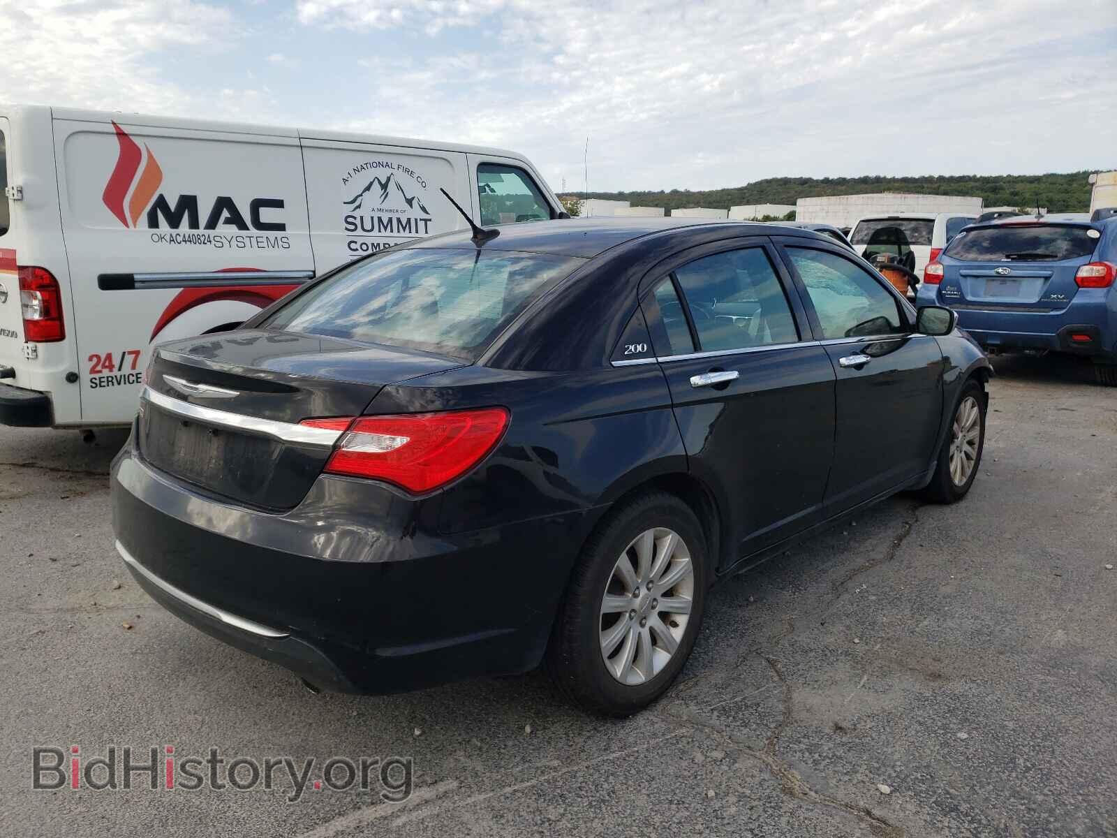 2013 CHRYSLER 200 - VIN: 1C3CCBCG9DN556443 - Фото 4