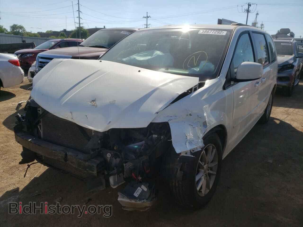 2013 DODGE CARAVAN - VIN: 2C4RDGCG9DR748822 - Фото 2
