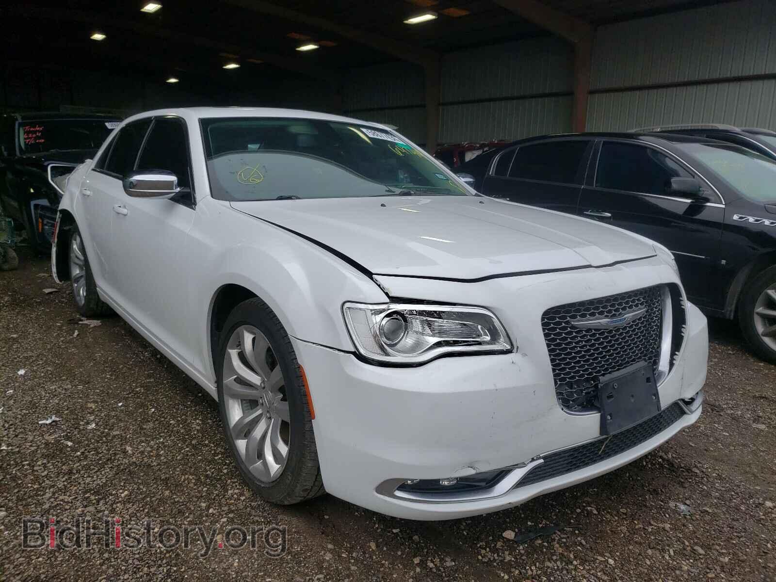 Фотография 2C3CCAAG0HH647418 - CHRYSLER 300 2017