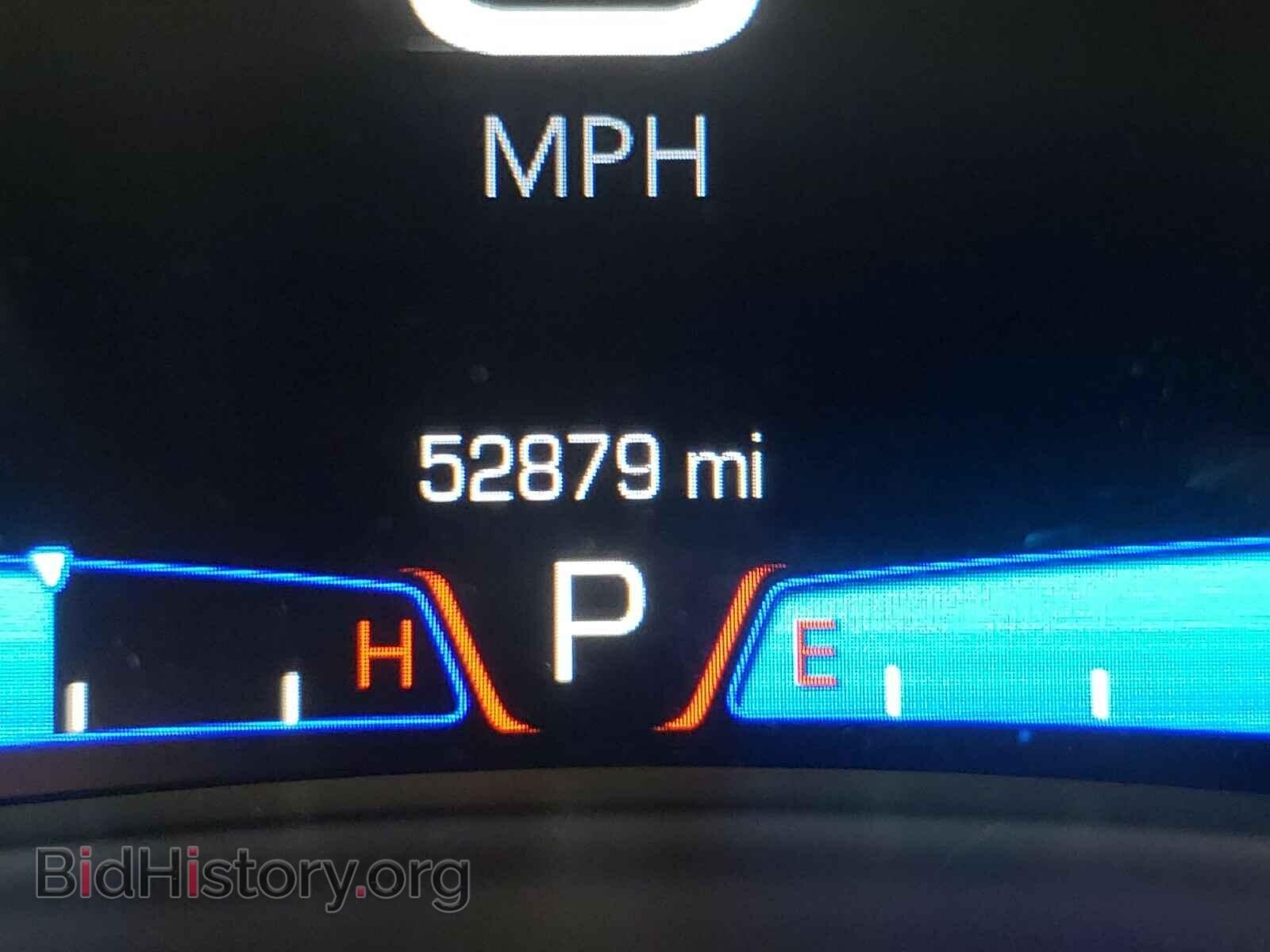 2017 CHRYSLER 300 - VIN: 2C3CCAAG0HH647418 - Фото 8