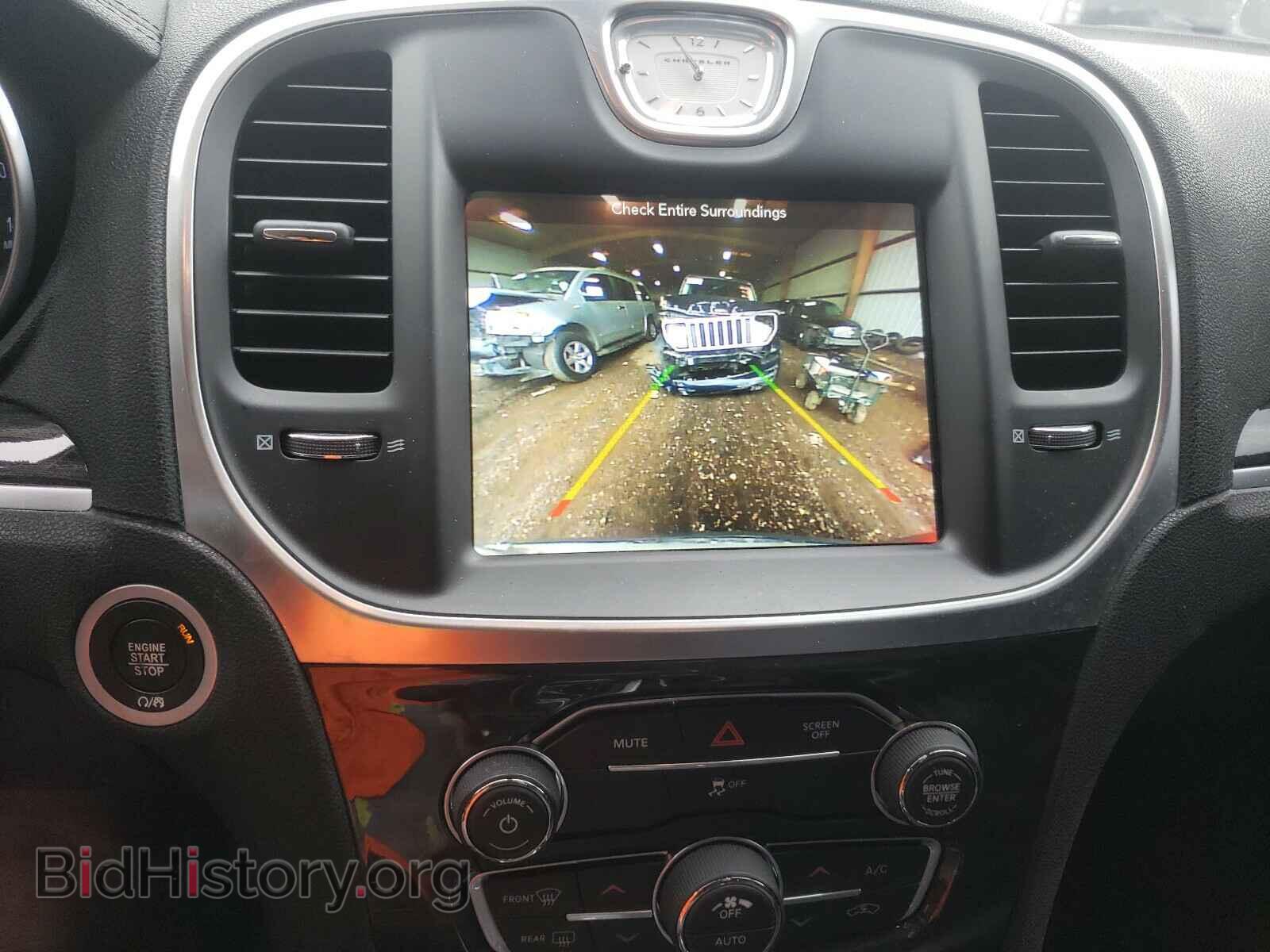 2017 CHRYSLER 300 - VIN: 2C3CCAAG0HH647418 - Фото 9