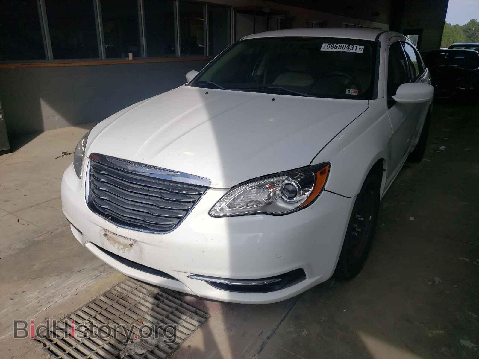 2012 CHRYSLER 200 - VIN: 1C3CCBAB3CN145335 - Фото 2