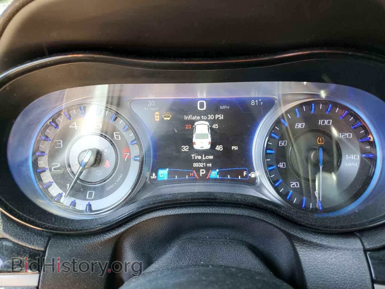 2015 CHRYSLER 300 - VIN: 2C3CCAAG2FH760638 - Фото 9