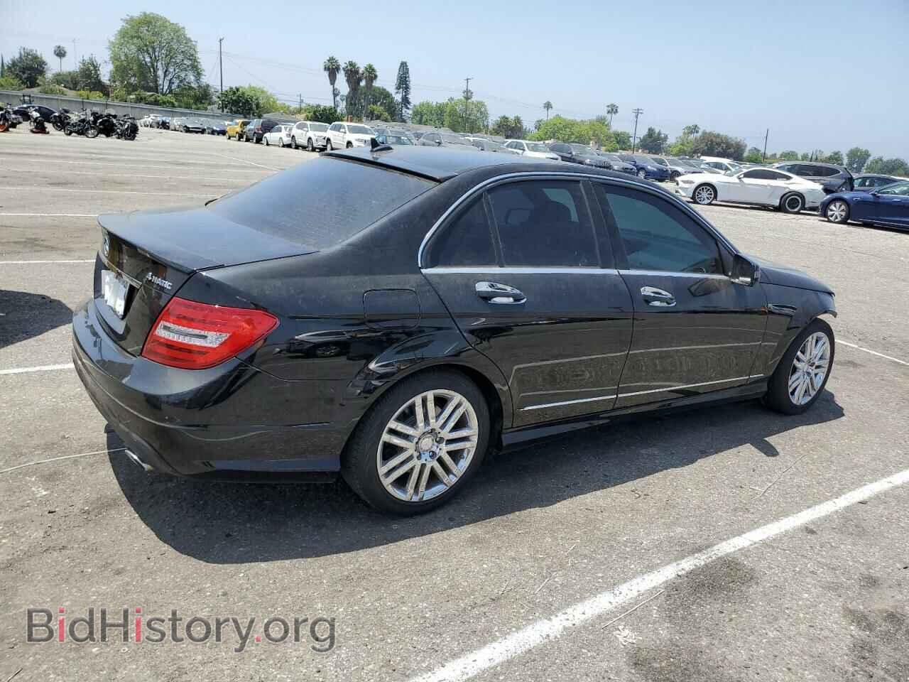 2014 MERCEDES-BENZ C-CLASS - VIN: WDDGF8AB9EA940865 - Фото 3